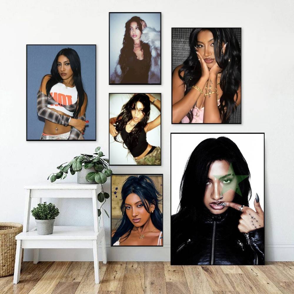 Home Cinema Wallpaper - Lara K-KATSEYE Poster Perfect Space Sticker